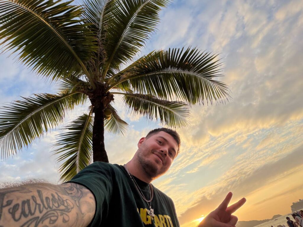 Анар Абдуллаев — биография, возраст и где он стримит