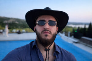 Рентатко: Энергия STAYA и мастер цифрового хаоса